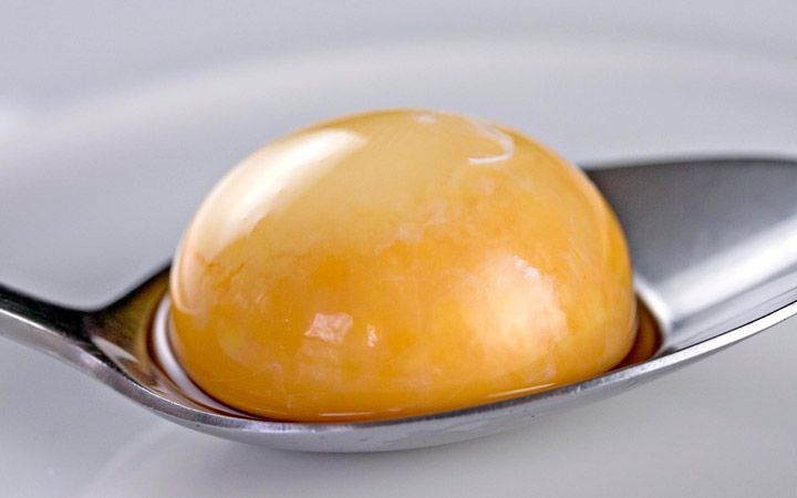 پر پشت شدن ابروها (روش های طبیعی و خانگی برای تقویت ابروها)