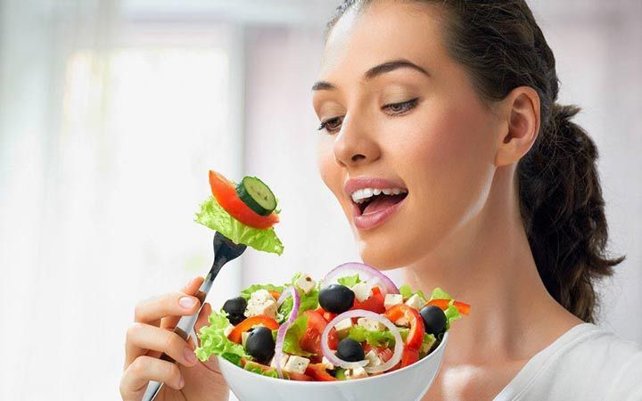 پر پشت شدن ابروها (روش های طبیعی و خانگی برای تقویت ابروها)