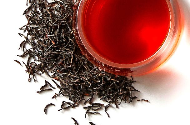 ساده ترین روش ها برای از بین بردن بوی بد کفش و پاها