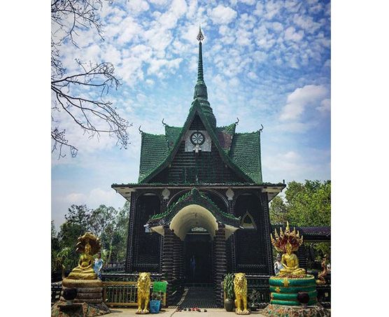 دیدنی های جالب و عجیب تایلند | از معبد دیوید بکهام تا کافه سگ ها