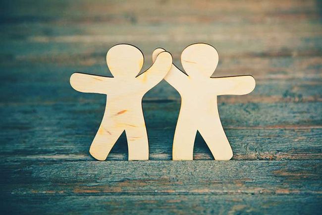 چگونه از زندگی لذت ببریم و شخص محبوبی باشیم؟