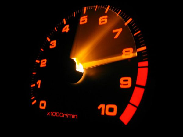 10 ترفند رانندگی برای حرفه ای شدن در شرایط بحرانی