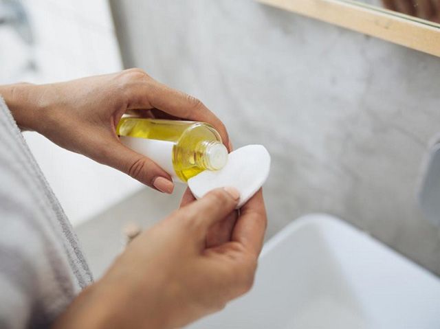 بهترین روش اصلاح موهای زائد بدن برای خانم ها