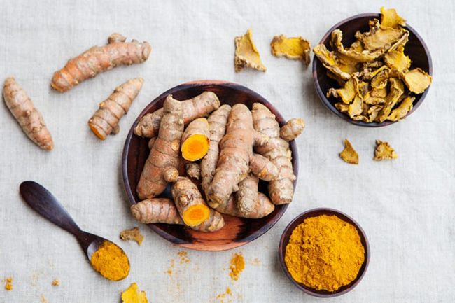 علل و راه های مختلف خانگی درمان پف زیر چشم