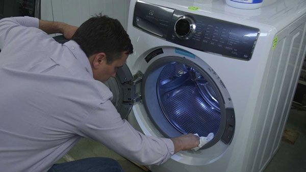 علت سیاه شدن لاستیک درب ماشین لباسشویی