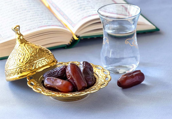 بهترین خوراکی ها برای افطاری و سحری | چه بخوریم و چه نخوریم؟