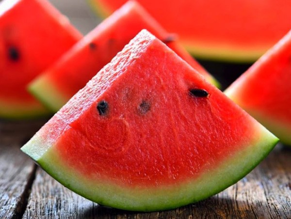 با خوردن این خوراکی ها چاق نمی شوید! 