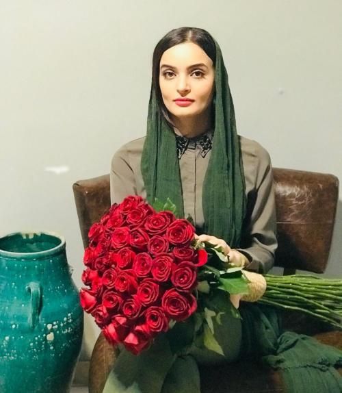 ازدواج نیلوفر پارسا و مهدی حسینی + عکس و ماجرای ازدواج