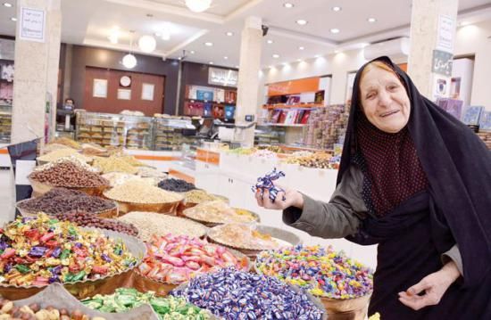 عکس و اسامی بازیگران سریال ترش و شیرین + داستان و حواشی