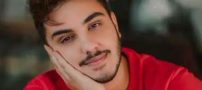 آرون افشار: خواننده ای که تلاش و استعداد سبب محبوبیت اهنگ هایش شد