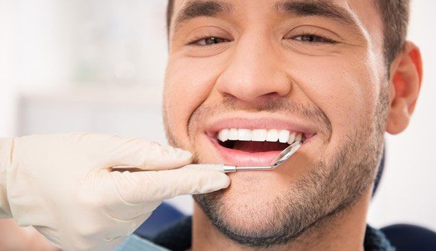 چگونه بهترین دندانپزشک شهرمان را بشناسیم؟