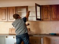 راهنمای کامل نحوه اندازه گیری، نصب و انتخاب جنس مناسب برای کابینت و کمد دیواری