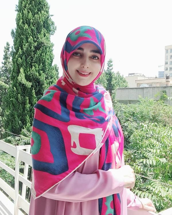 بیوگرافی ستاره سادات قطبی و همسرش + عکس های ستاره سادات قطبی
