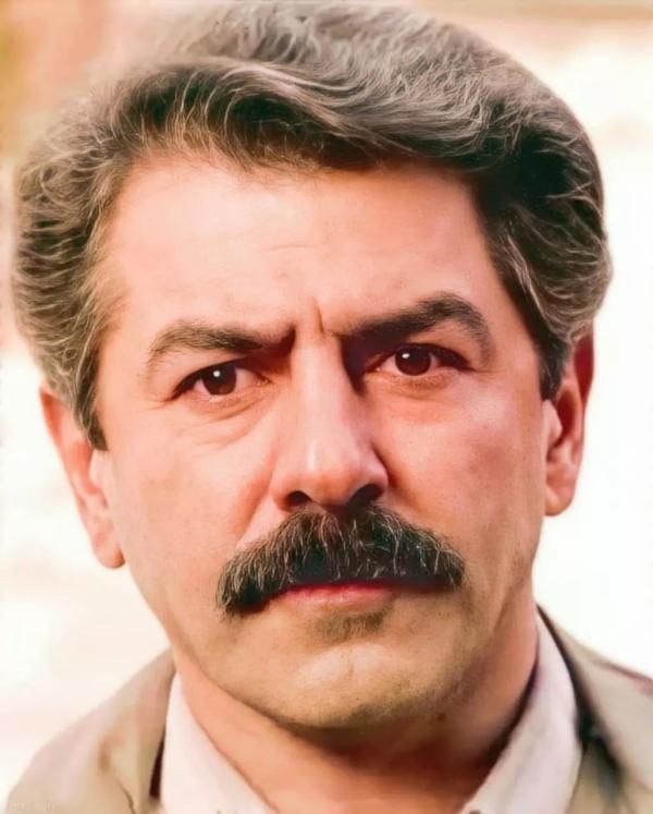 عکس و اسامی بازیگران سریال روز حسرت + داستان و زمان پخش