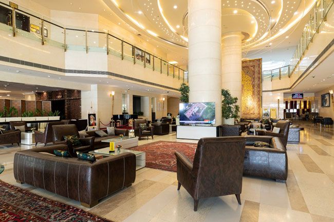با هتل های معروف تهران آشنا شوید
