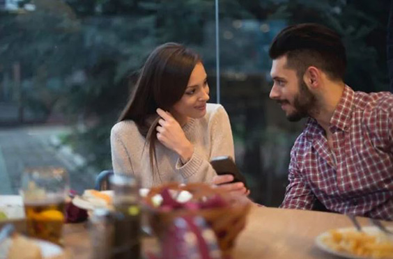 انواع قرارهای عاشقانه ،قرار عاشقانه جدی