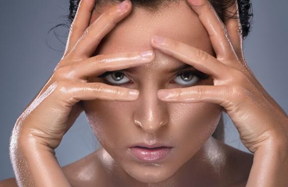 نکات آرایش پوست های چرب 