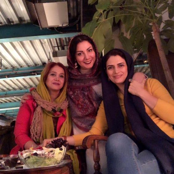 بیوگرافی مهسا ملک مرزبان