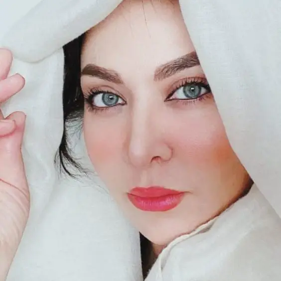 بیوگرافی فقیهه سلطانی