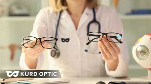 چگونه عینک طبی مناسب فرم صورتمان را انتخاب کنیم؟