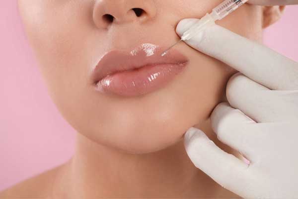 آیا نوع مدل لب در انتخاب ژل تاثیر دارد؟