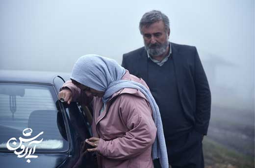 آبی روشن؛ معناگرا و به رنگ آبی فیروزه