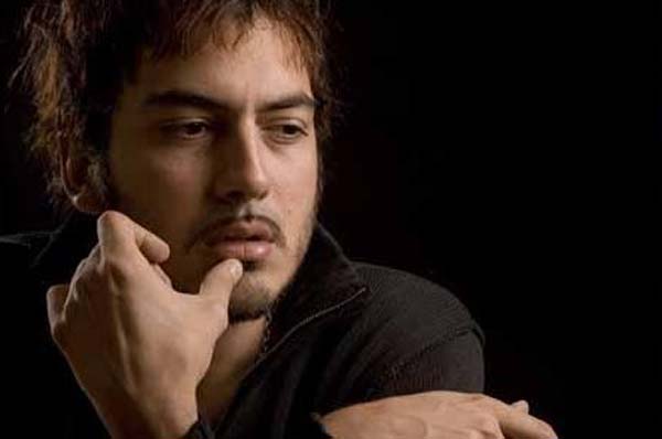 ایفای نقش نیما شاهرخ شاهی در پارک وی