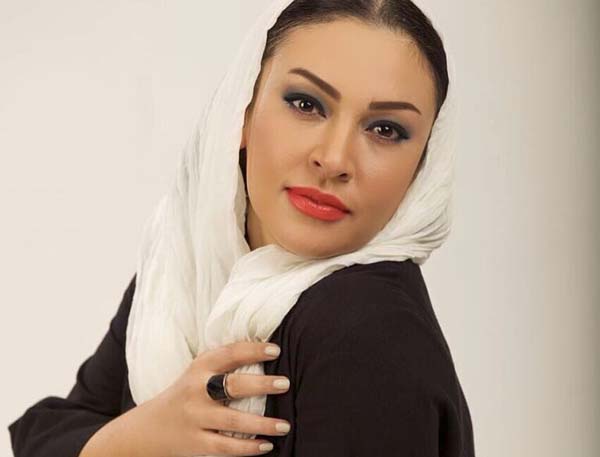 آغاز فعالیت هنری زیبا بروفه