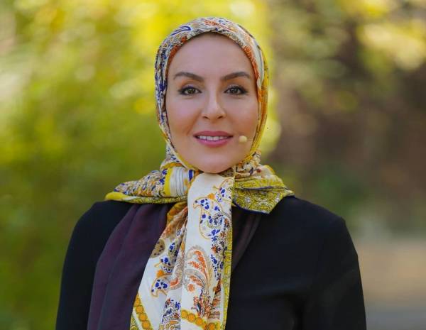 بیوگرافی آزیتا ترکاشوند