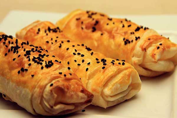 بورکهای سنتی؛ تنوع طعم و سبک