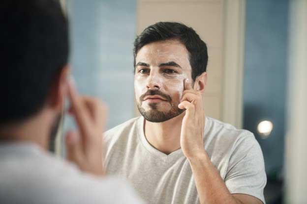 ویژگیهای محصولات مناسب برای روتین روزانه آقایان