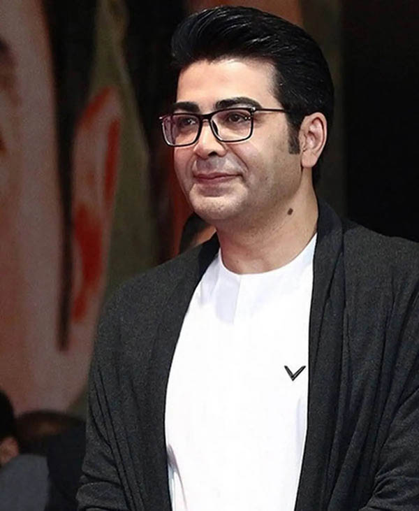 بیوگرافی فرزاد حسنی