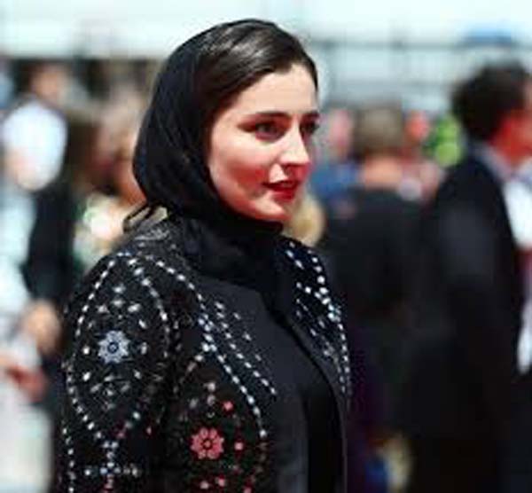 شباهت سها نیاستی به نگار جواهریان