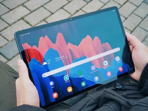 تبلت لنوو مدل Yoga Tab