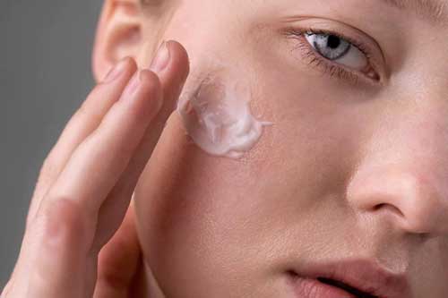 محصولات مناسب برای زیرسازی آرایش در فروشگاه سفیر