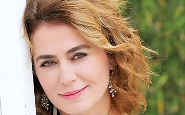بیوگرافی نازان کسال ،اسامی و بیوگرافی بازیگران سریال اتاق بغلی