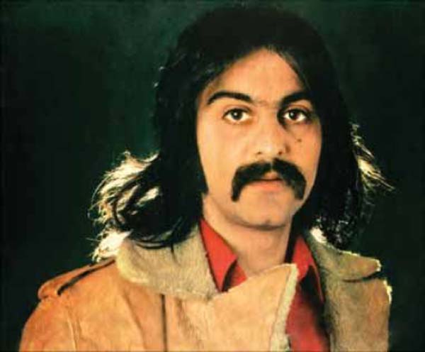 زندگینامه کوروش یغمایی