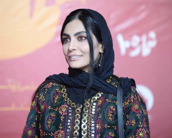 زندگینامه صحرا اسداللهی