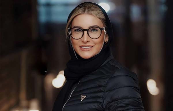 بیوگرافی فریبا نادری