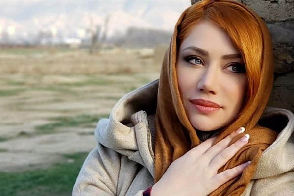 ایفای نقش گابریلا پتری در فیلم سینمایی تگزاس ۱ و ۲