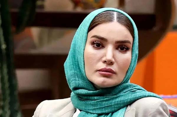 بیوگرافی متین ستوده 