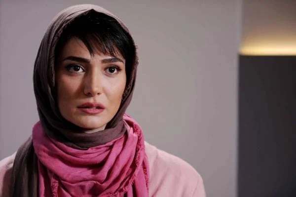 بیوگرافی مینا وحید