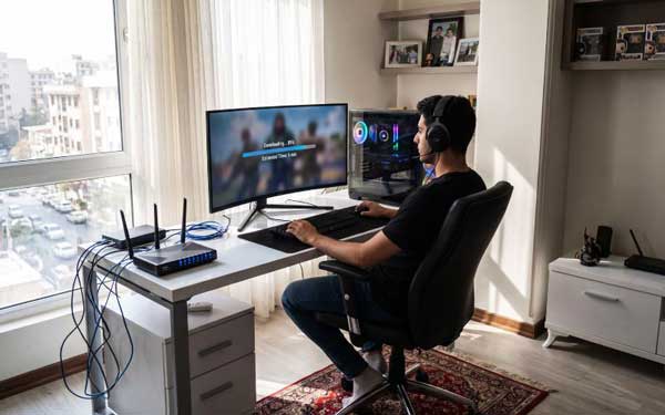 بهترین اینترنت برای دانلود بازی با فیبر نوری و اینترنت TD-LTE در یک سیستم گیمینگ مدرن