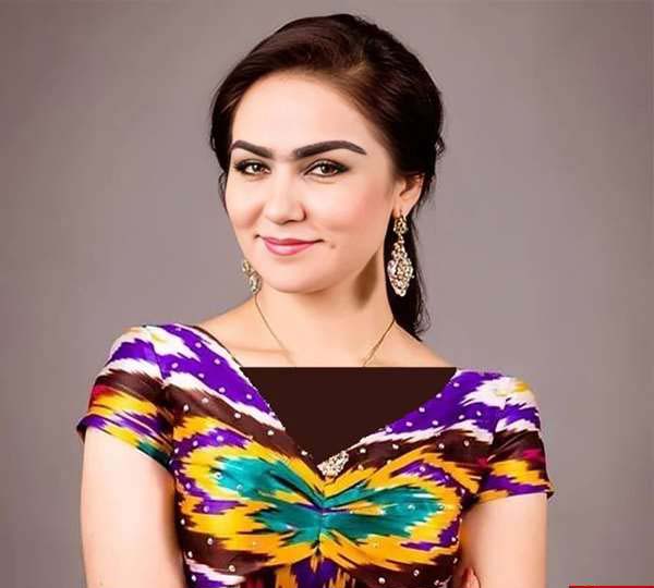 نگینه امانقلوا کیست؟