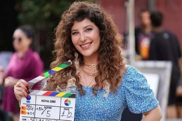 بیوگرافی شبنم بوزوکلو