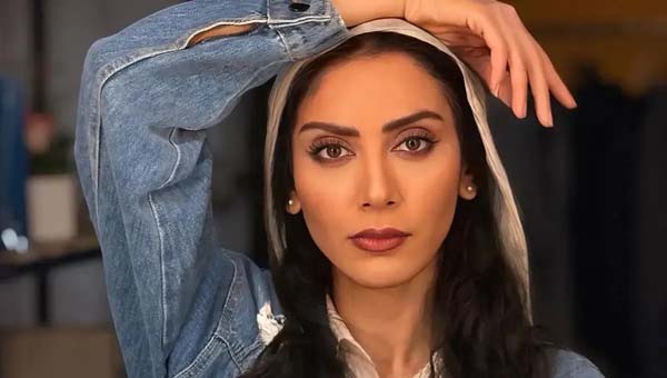 مونا فرجاد