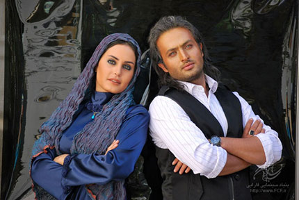 تصاویری از فیلم سینمایی اینجا تاریک نیست با بازی الناز شاکردوست و مصطفی زمانی