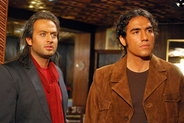 تصاویری از فیلم سینمایی اینجا تاریک نیست با بازی الناز شاکردوست و مصطفی زمانی