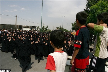 عکس هایی از مراسم خاکسپاری روح الله داداشی..!