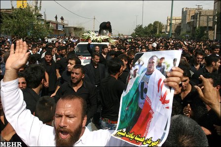 عکس هایی از مراسم خاکسپاری روح الله داداشی..!